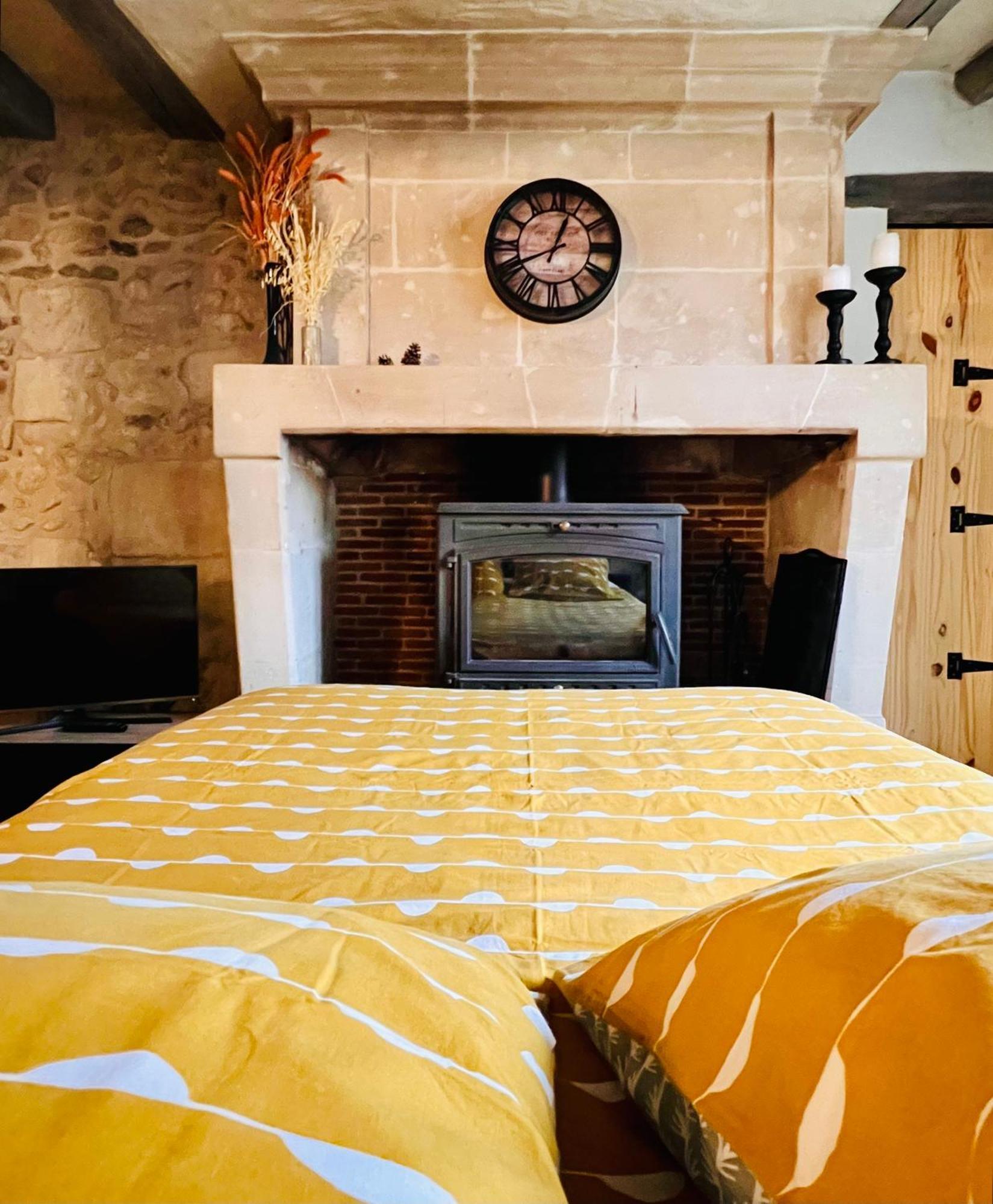 Le Cottage Des Chalands Saint-Georges-sur-Cher Esterno foto